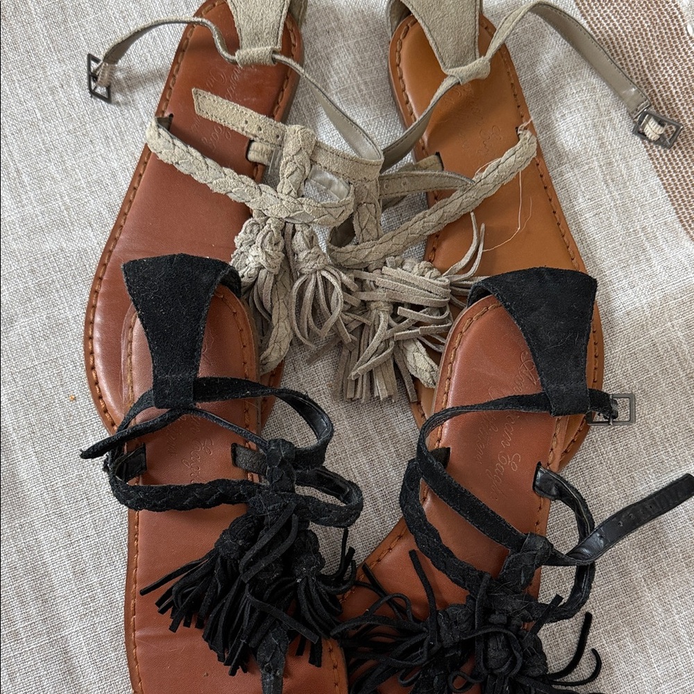 American Eagle Outfitters Black and Tan Fringe Sandals